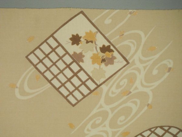 画像6: 手描友禅 染帯 円窓に流水もみじ (6)