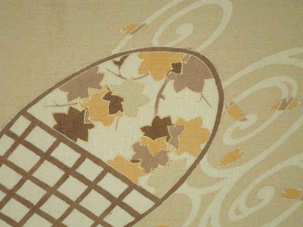 画像7: 手描友禅 染帯 円窓に流水もみじ (7)
