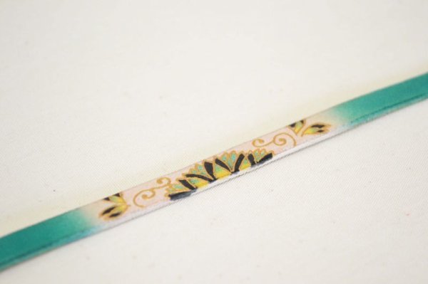 画像4: 手描友禅 レザー バングル「桜唐草」エメラルド (4)