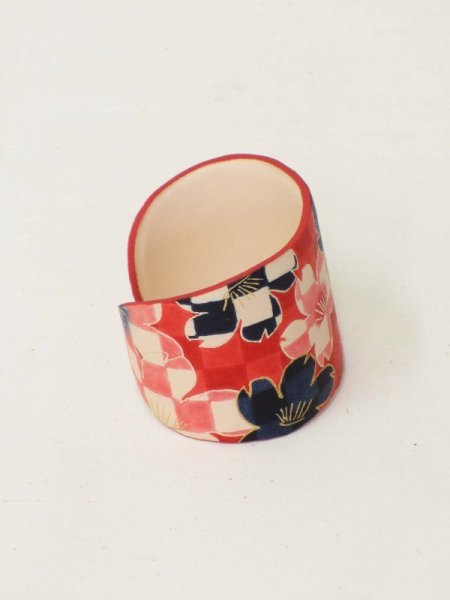 画像4: 革バングル　手纏「tamaki」yuzen　桜　red (4)