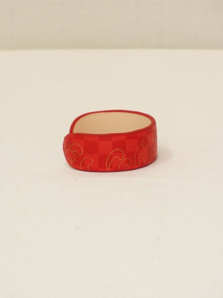 画像4: 革バングル 手纏「tamaki」line 菊 red (4)