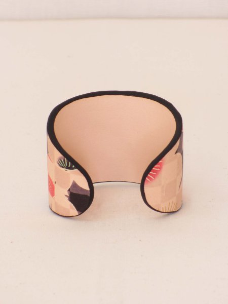 画像2: 革バングル 手纏「tamaki」yuzen 桜 black (2)