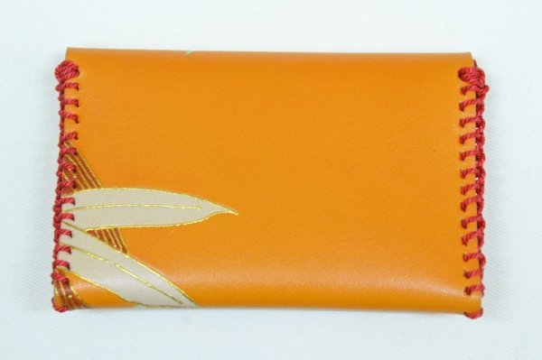 画像4: 手描友禅 レザー 名刺入れ 笹 橙 (4)