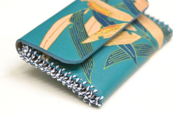 画像5: 手描友禅 レザー 名刺入れ 笹 青 (5)