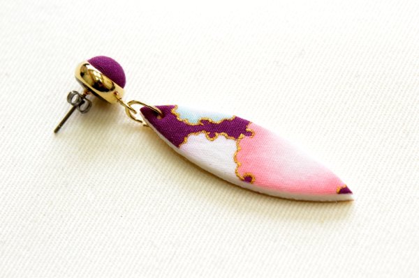 画像9: 手描友禅 ピアス 「雪華」  (9)