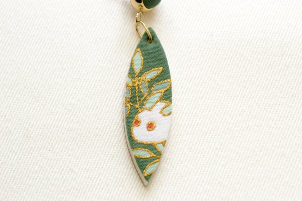 画像8: 手描友禅　ピアス　「南天」　 (8)