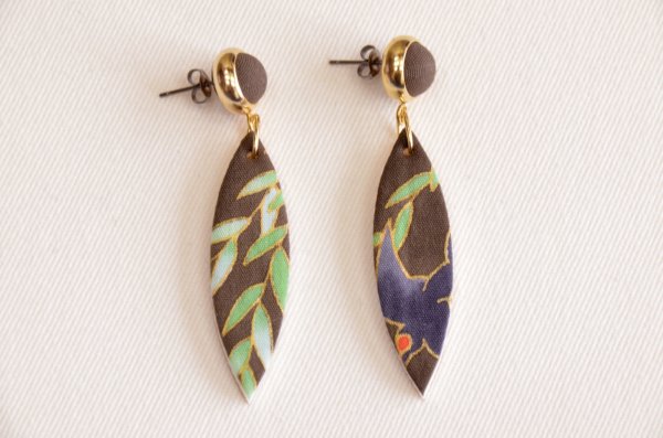 画像2: 手描友禅　ピアス　「柳に燕」　 (2)